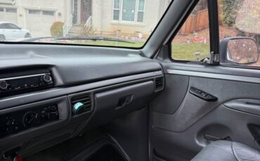 Ford-bronco-1993-white-10