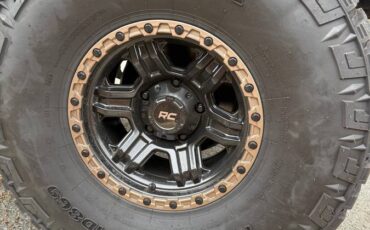 Ford-bronco-1993-white