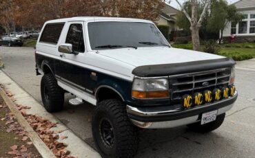 Ford-bronco-1993-white-4