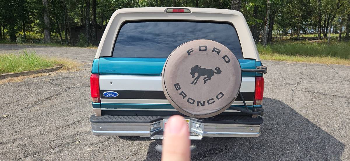 Ford-bronco-1996-green-1