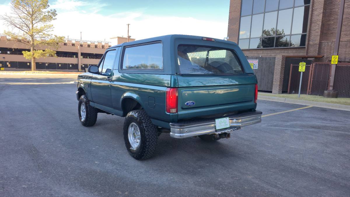 Ford-bronco-1996-green-11