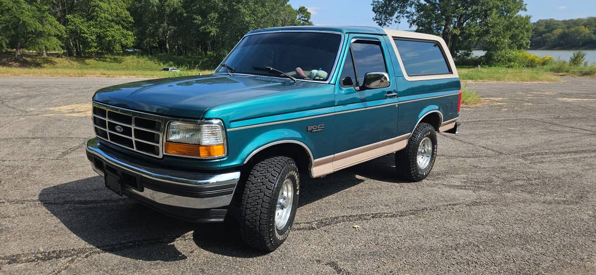 Ford-bronco-1996-green-13