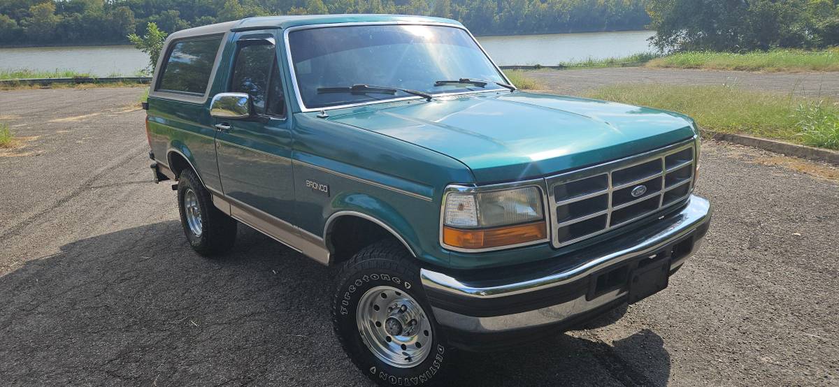 Ford-bronco-1996-green-2