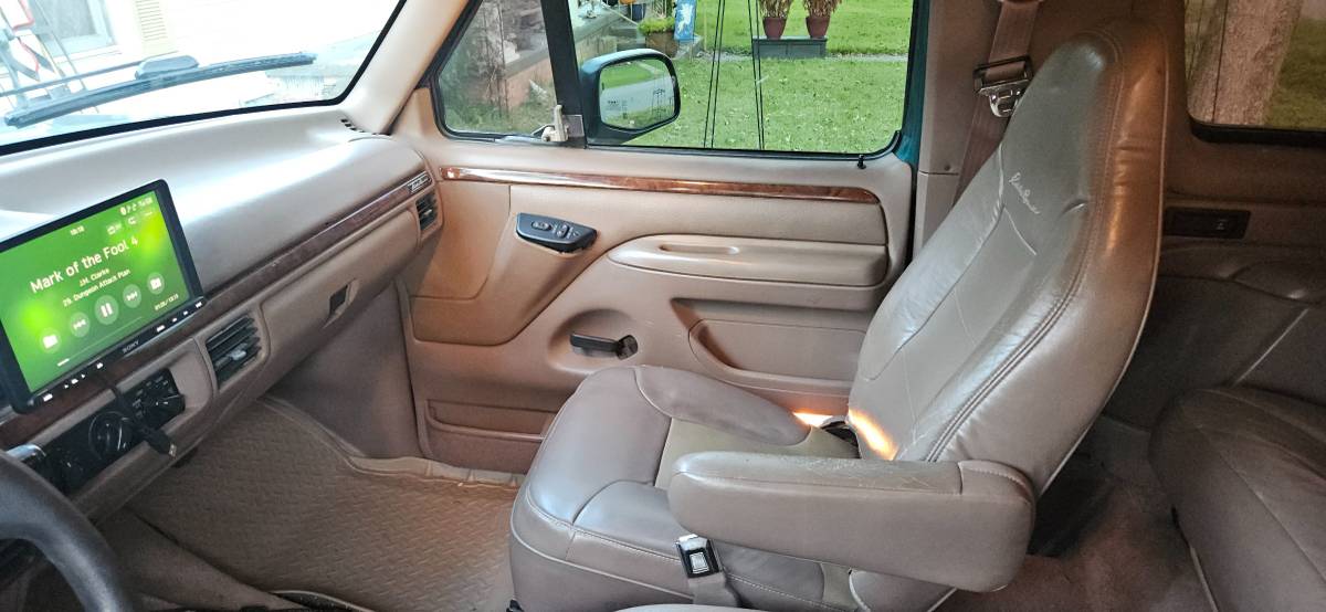 Ford-bronco-1996-green-7