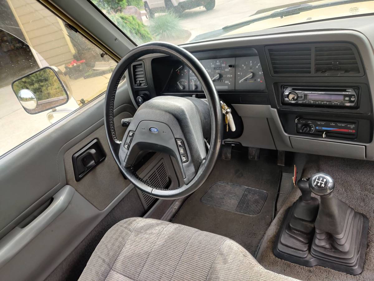 Ford-bronco-2-1990-custom-8