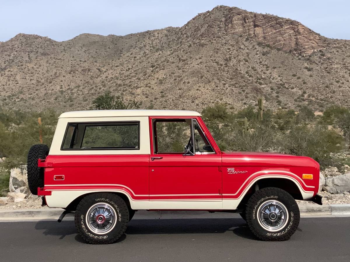 Ford-bronco-4x4-1976-red-12
