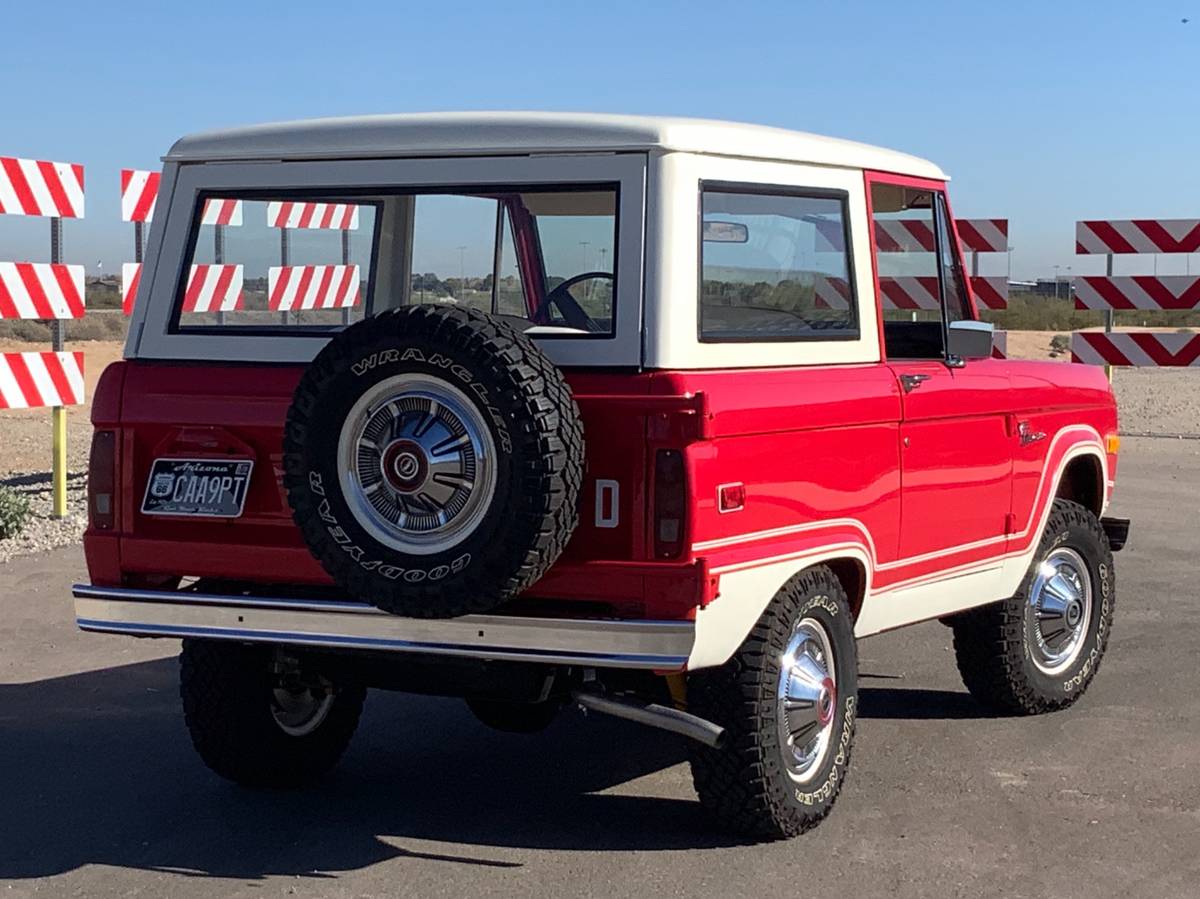 Ford-bronco-4x4-1976-red-16
