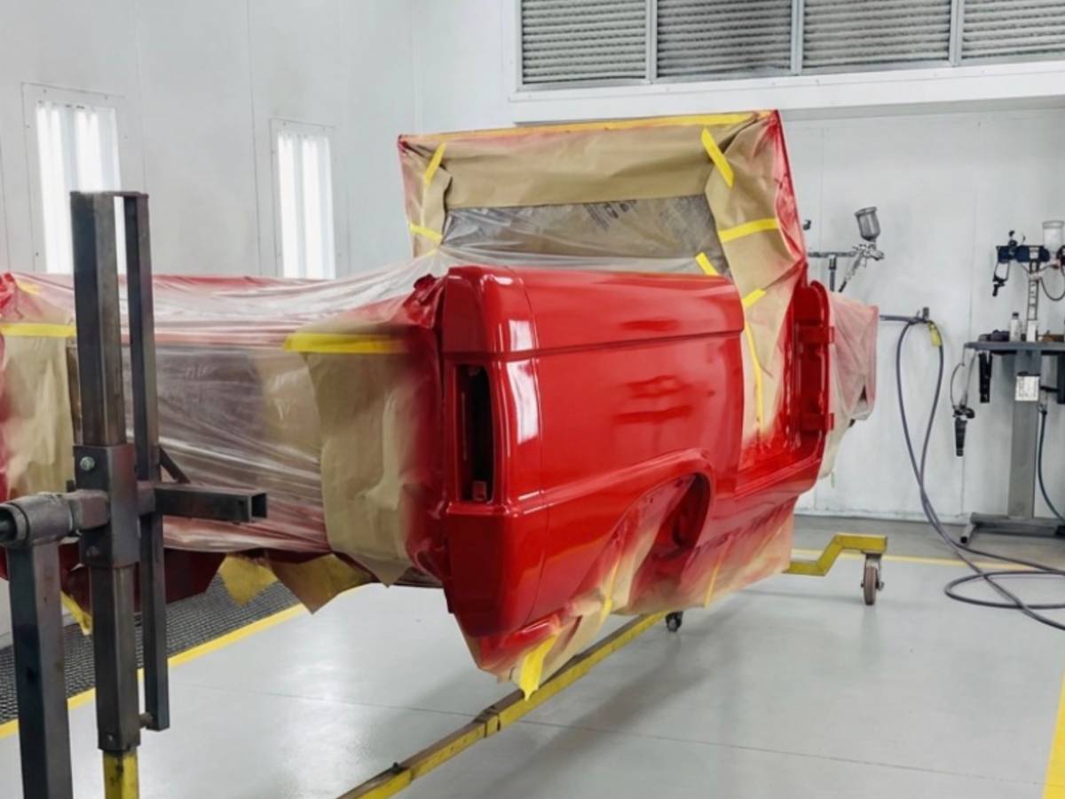 Ford-bronco-4x4-1976-red-18