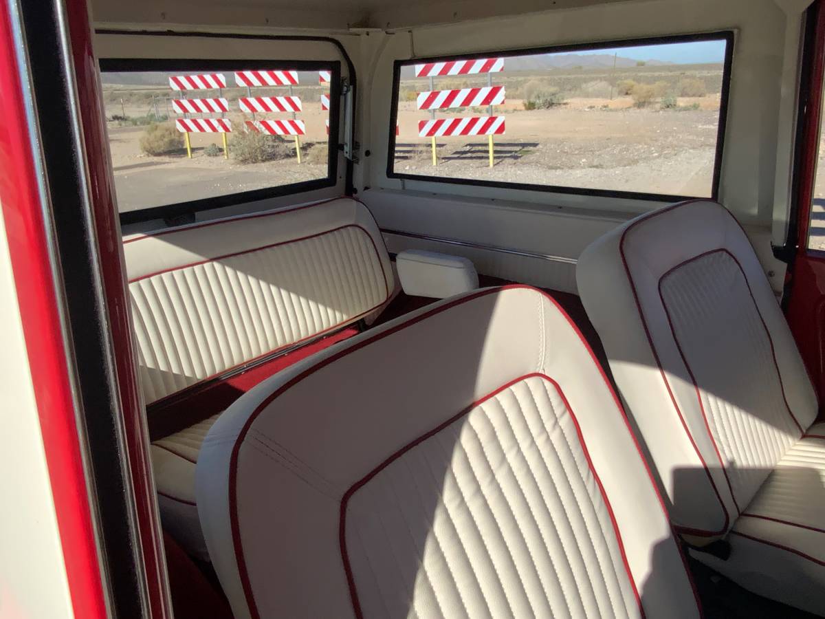 Ford-bronco-4x4-1976-red-4
