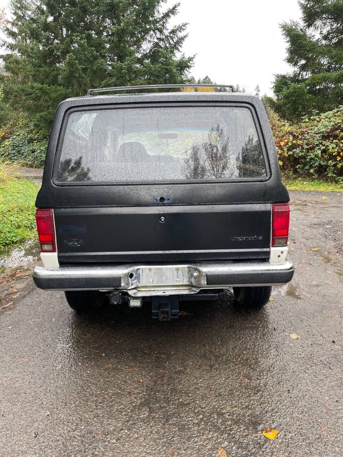 Ford-bronco-4x4-1989-white-6