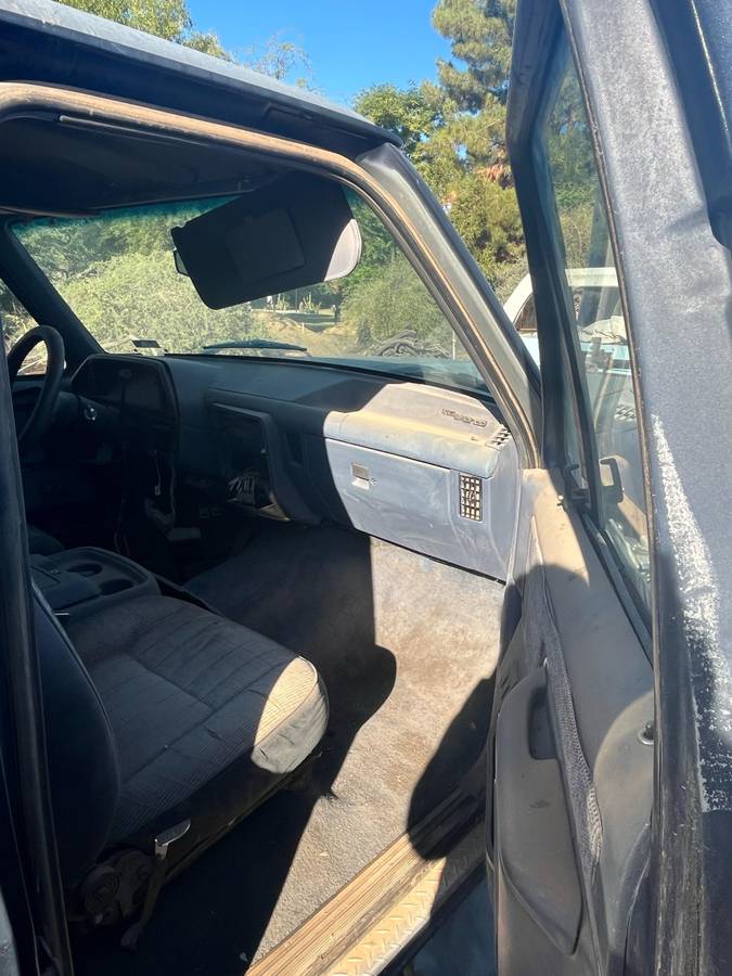 Ford-bronco-4x4-1990-blue-11