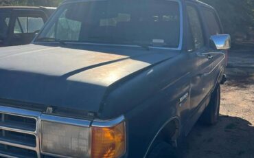 Ford-bronco-4x4-1990-blue