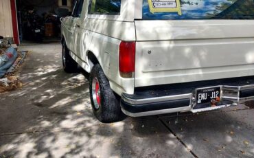 Ford-bronco-4x4-1990-white-2