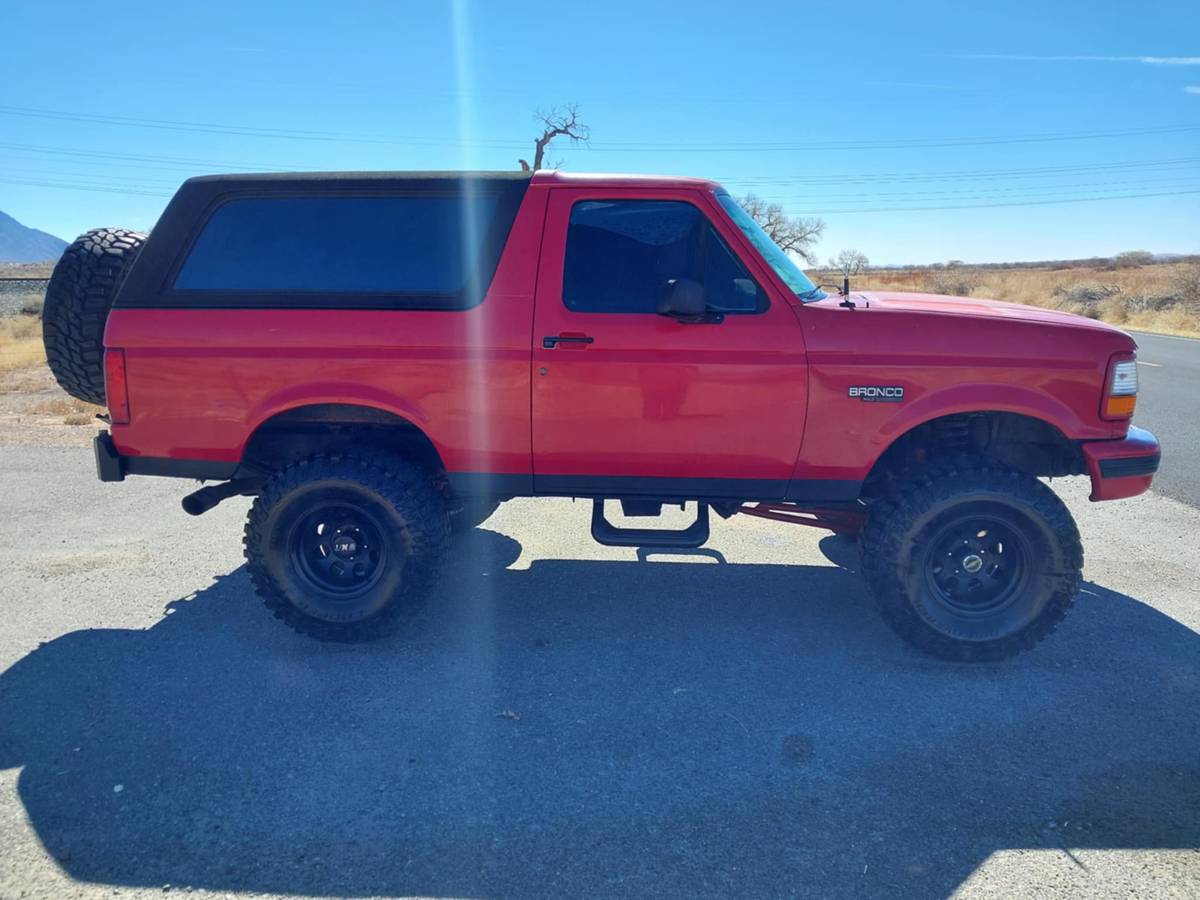 Ford-bronco-4x4-1995