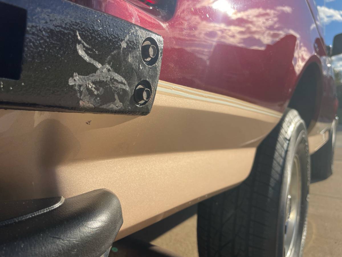 Ford-bronco-eddie-bauer-4x4-1996-red-11