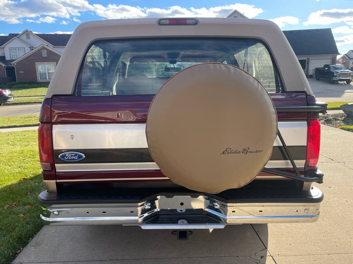 Ford-bronco-eddie-bauer-4x4-1996-red-5