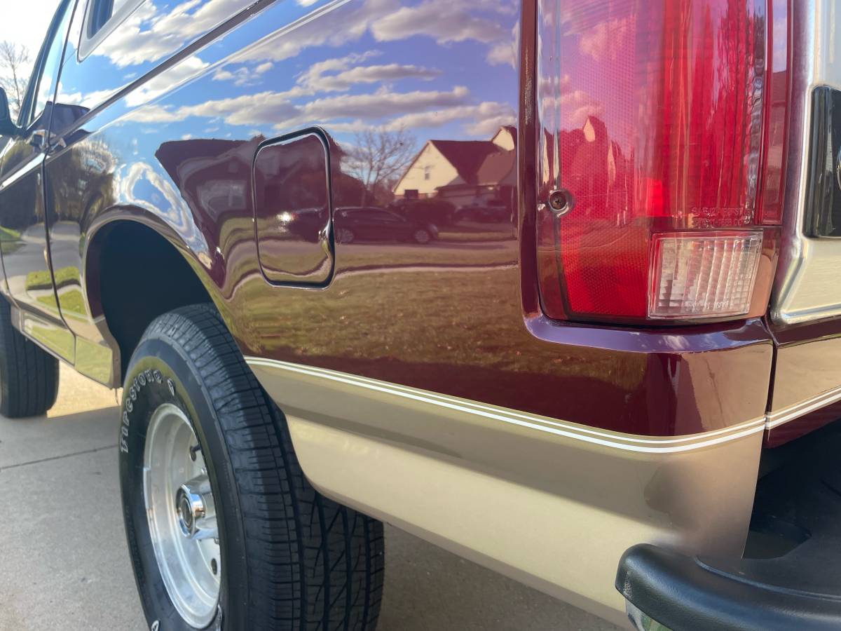 Ford-bronco-eddie-bauer-4x4-1996-red-8