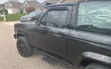 Ford-bronco-ii-1987-black-1