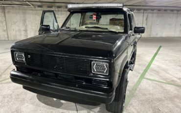 Ford-bronco-ii-1987-black-4