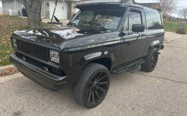 Ford-bronco-ii-1987-black-7