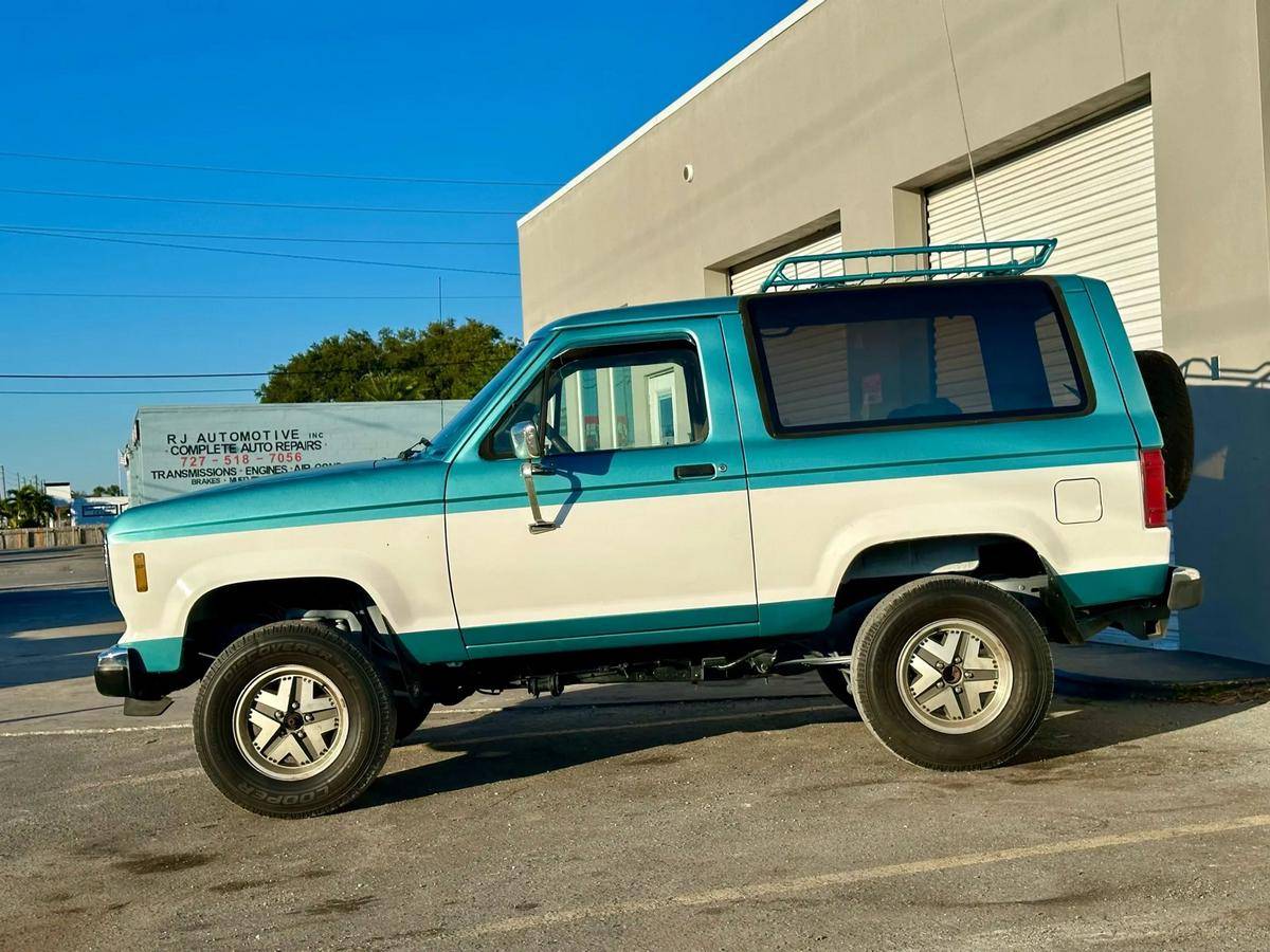 Ford-bronco-ii-1987-blue-3