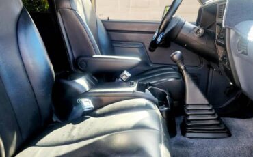 Ford-bronco-ii-1989-white-12