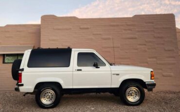 Ford-bronco-ii-1989-white-3