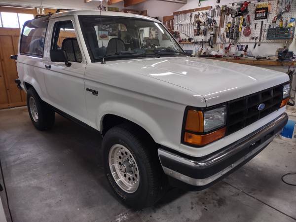Ford-bronco-ii-1989-white-5