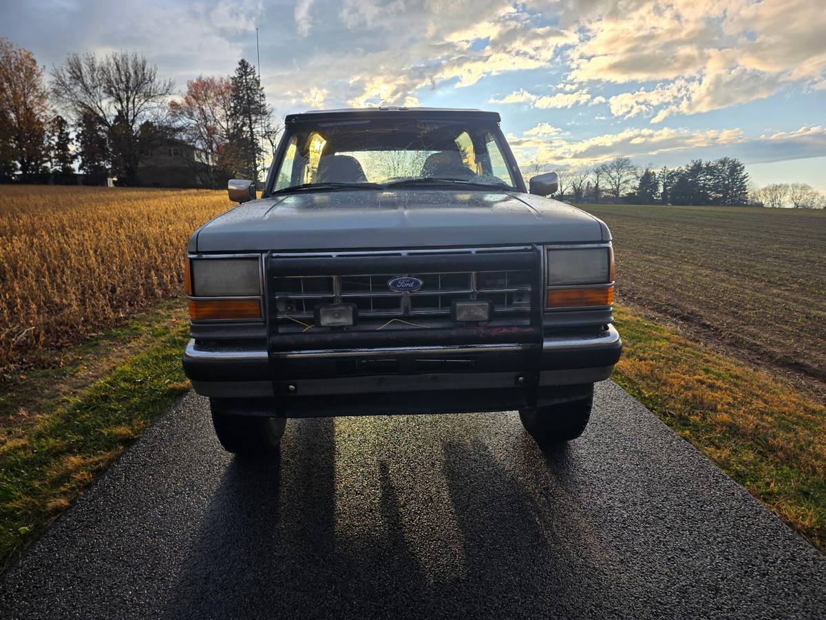Ford-bronco-ii-xl-1989-brown-8