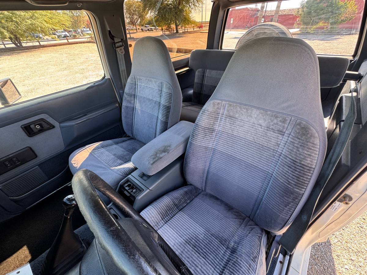 Ford-bronco-ii-xlt-1990-12