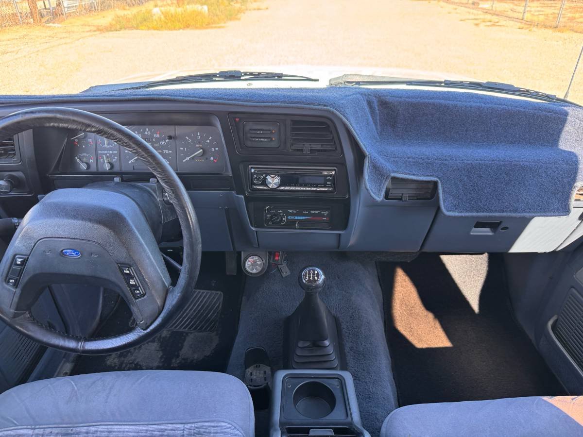 Ford-bronco-ii-xlt-1990-16