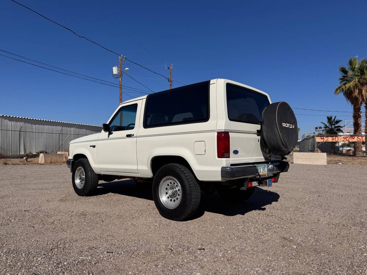 Ford-bronco-ii-xlt-1990-27