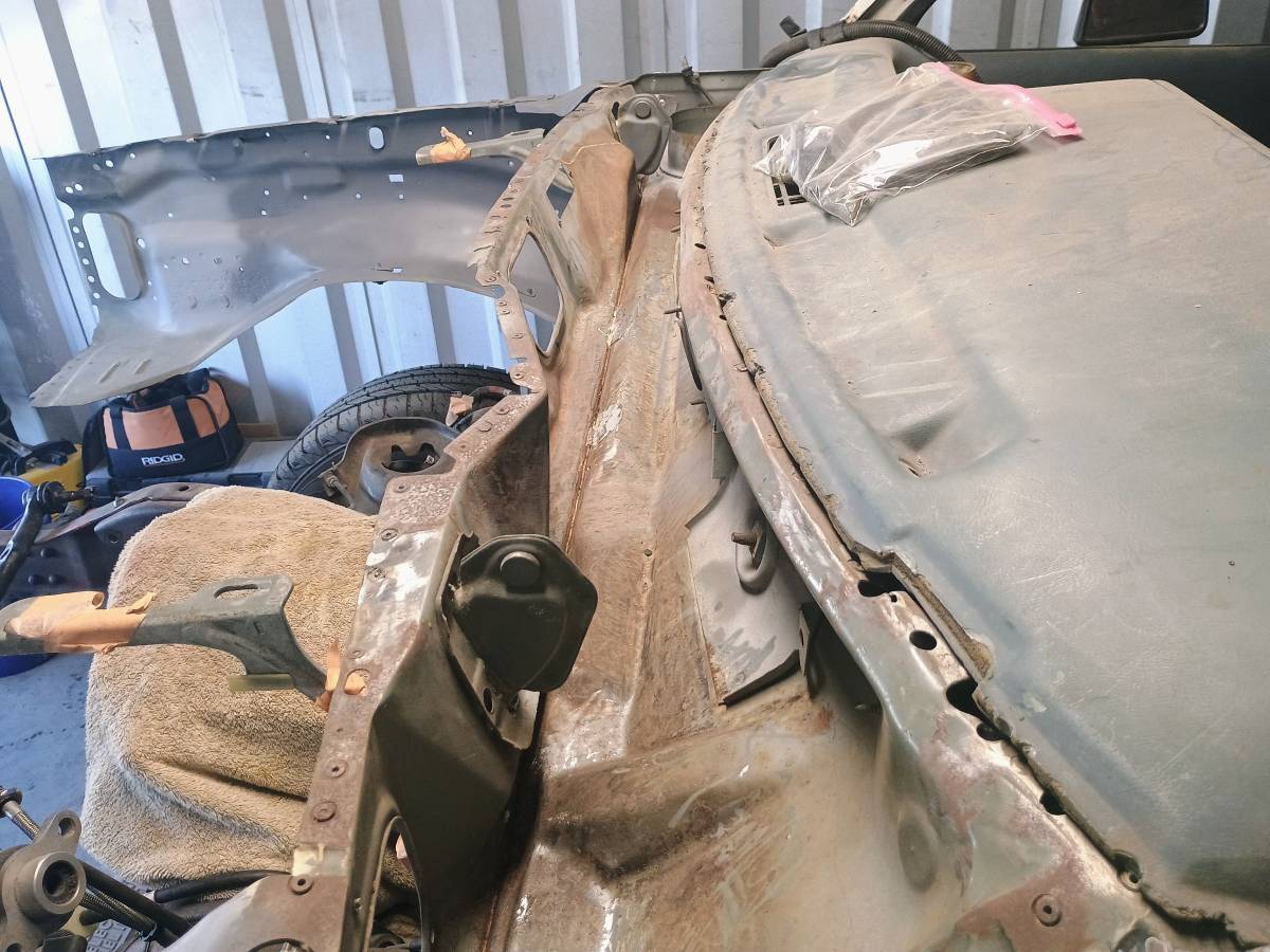 Ford-bronco-ii-xlt-1990-white-10