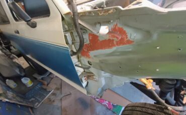 Ford-bronco-ii-xlt-1990-white-17