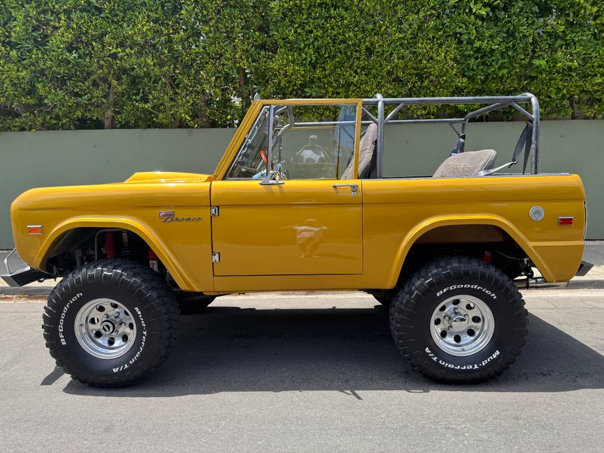 Ford-bronco-sport-1971-custom-7