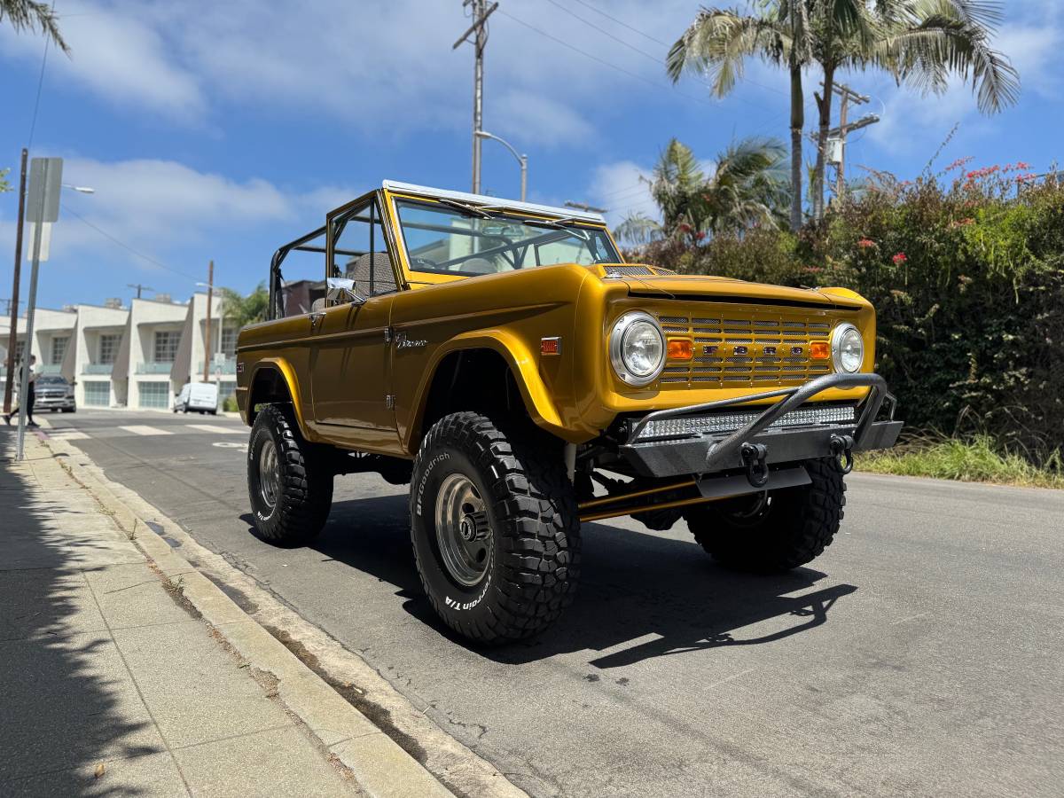 Ford-bronco-sport-1971-custom-9