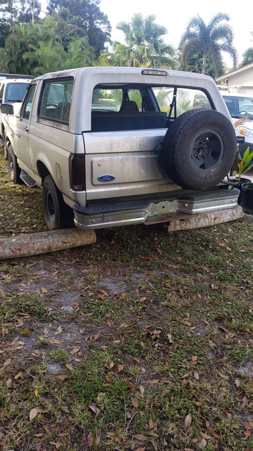 Ford-bronco-xl-1996-silver-3