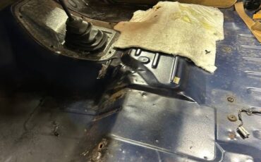 Ford-bronco-xlt-1985-blue-10