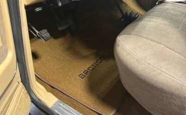 Ford-bronco-xlt-1985-blue-6