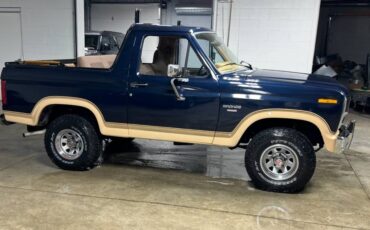 Ford-bronco-xlt-1985-blue-7