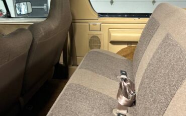 Ford-bronco-xlt-1985-blue-8