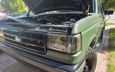 Ford-bronco-xlt-1988-green-1