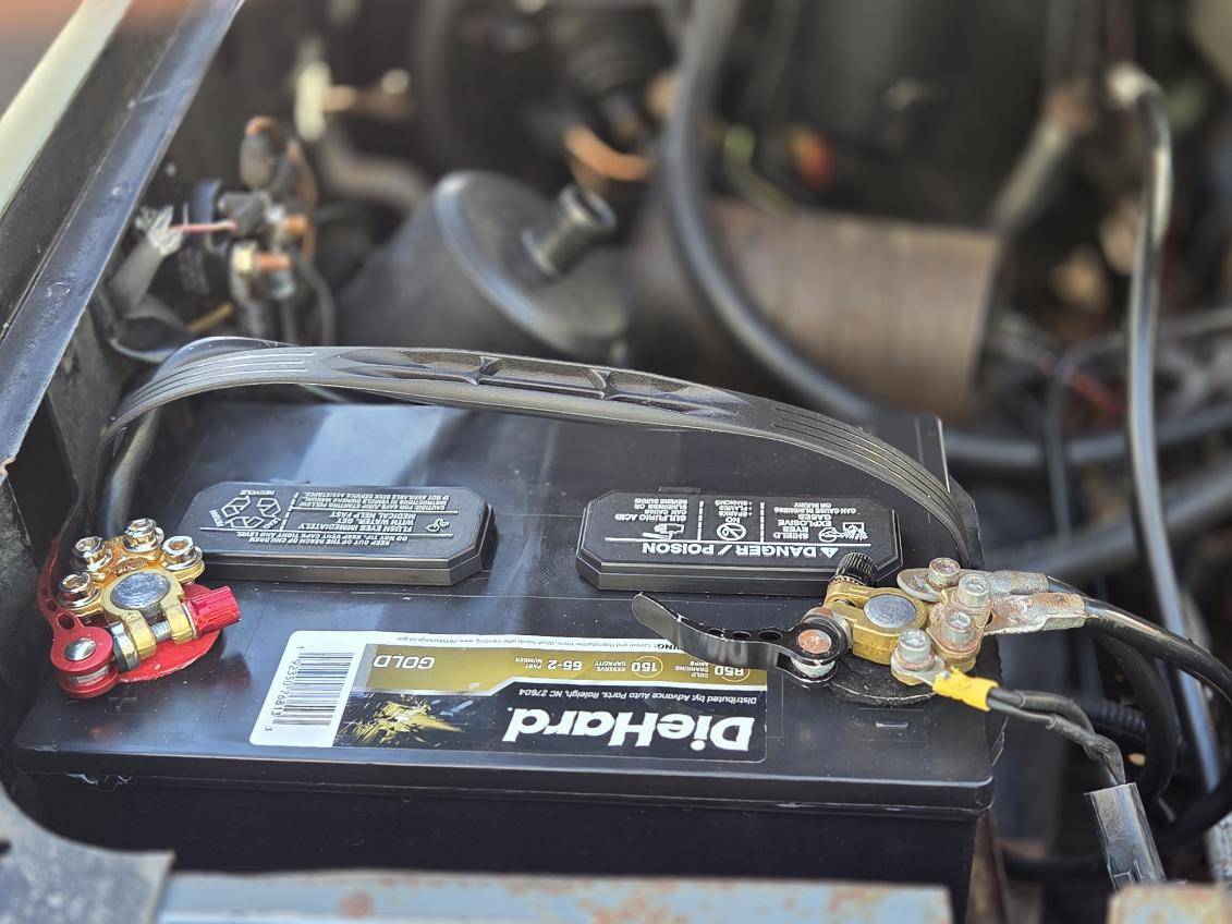 Ford-bronco-xlt-1988-green-8