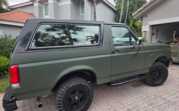 Ford-bronco-xlt-1988-green-9