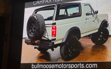 Ford-bronco-xlt-1990-white-18