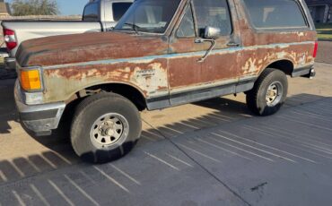 Ford-bronco-xlt-1990-white-2