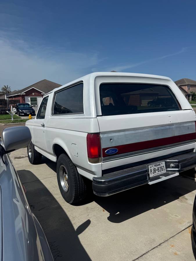 Ford-bronco-xlt-1990-white-5