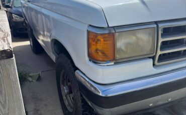 Ford-bronco-xlt-1990-white-8