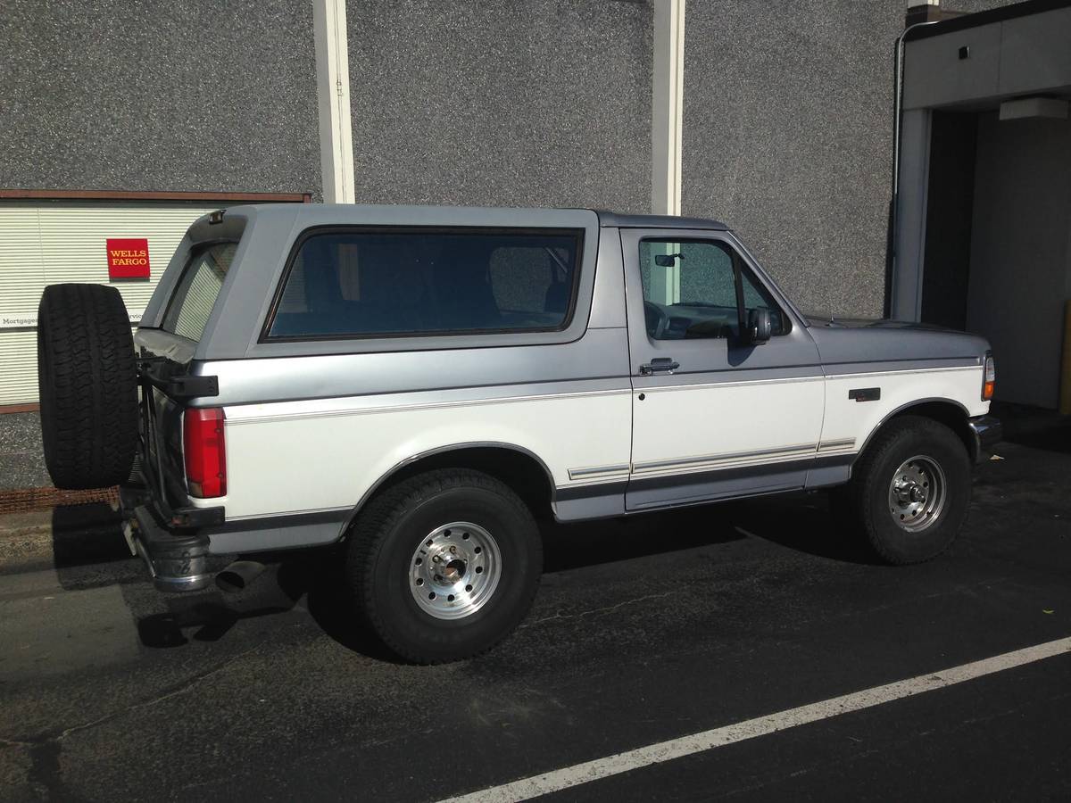 Ford-bronco-xlt-1995-grey-11