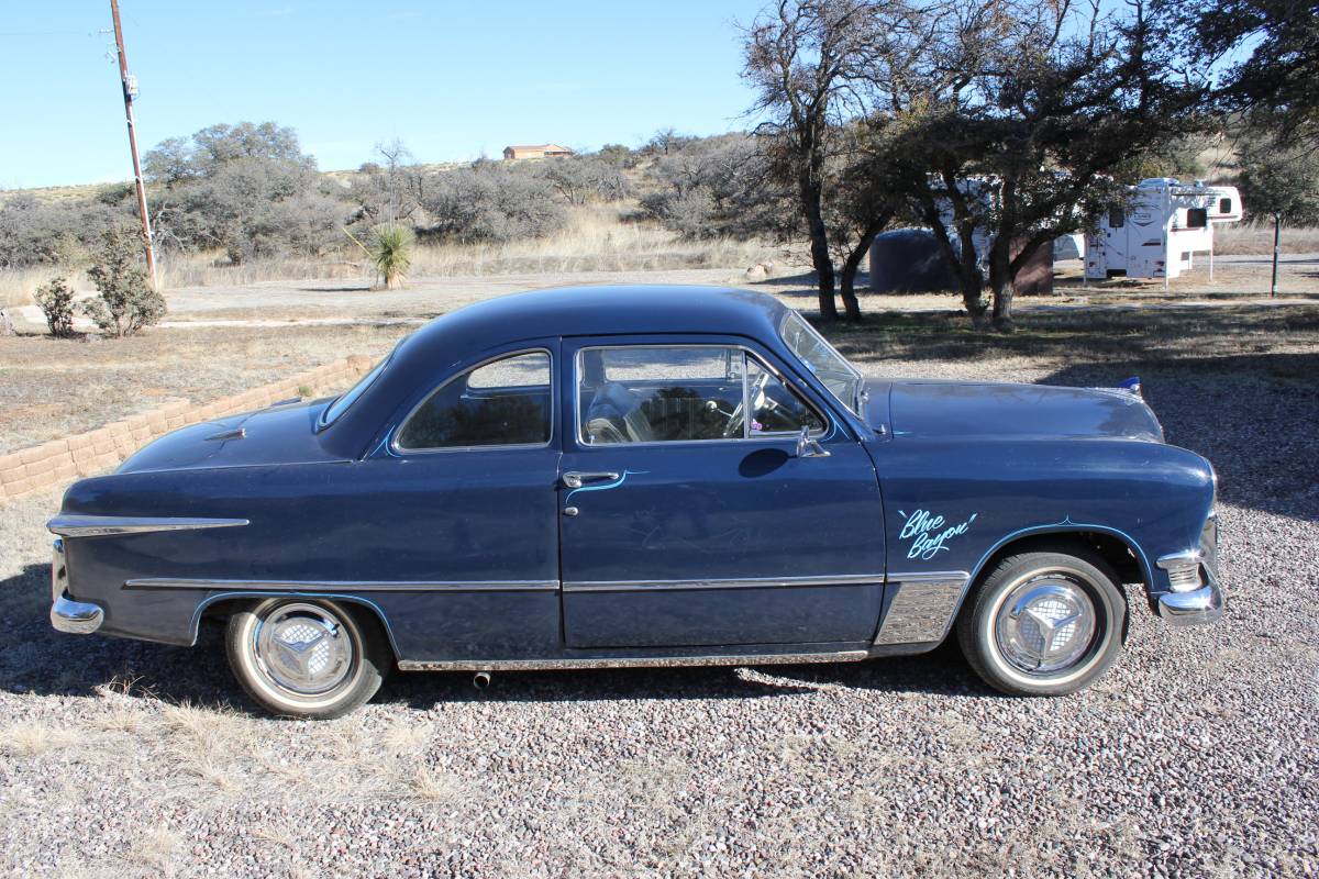 Ford-business-coupoe-1950-blue-2